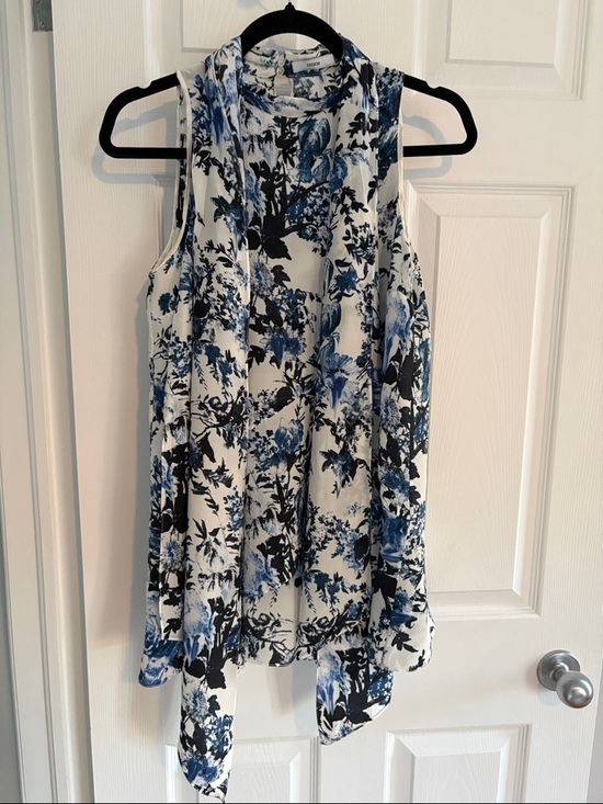 ERDEM Tops - ERDEM White silk Sleeveless Tunic with Blue & Black Floral Print